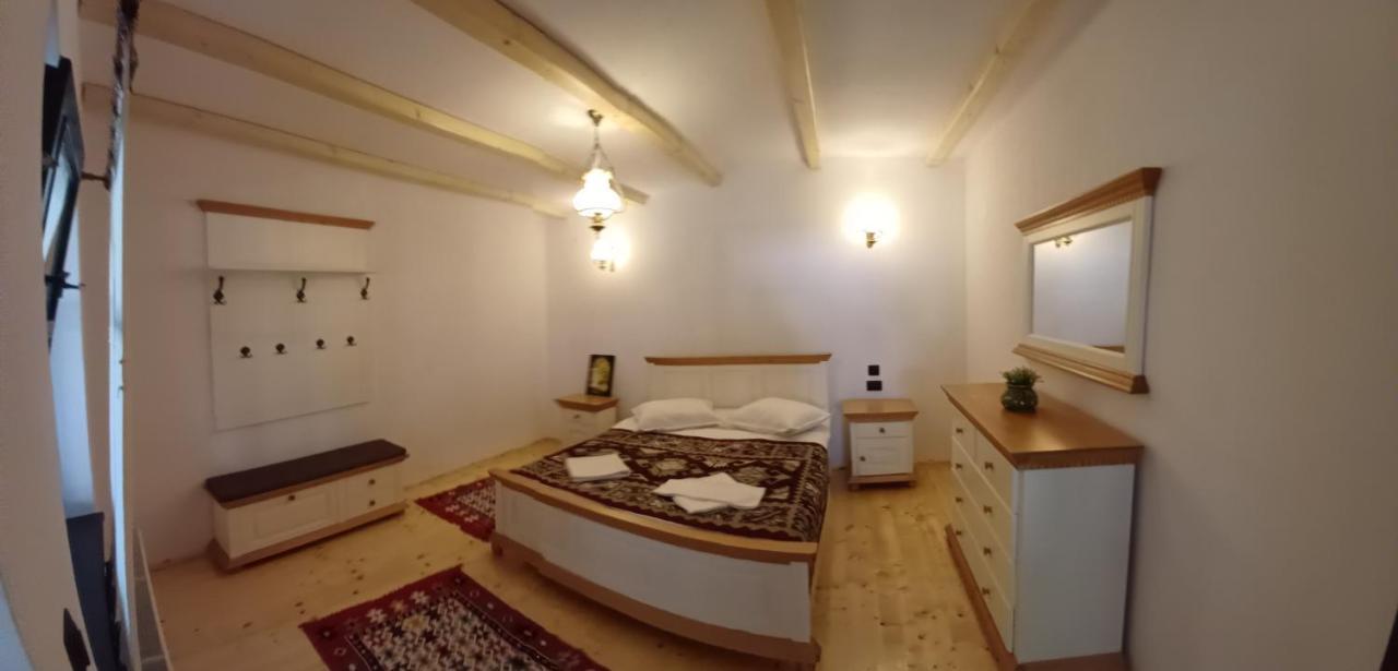 Villa Casuta Din Valea Regilor à Gradistea de Munte Extérieur photo